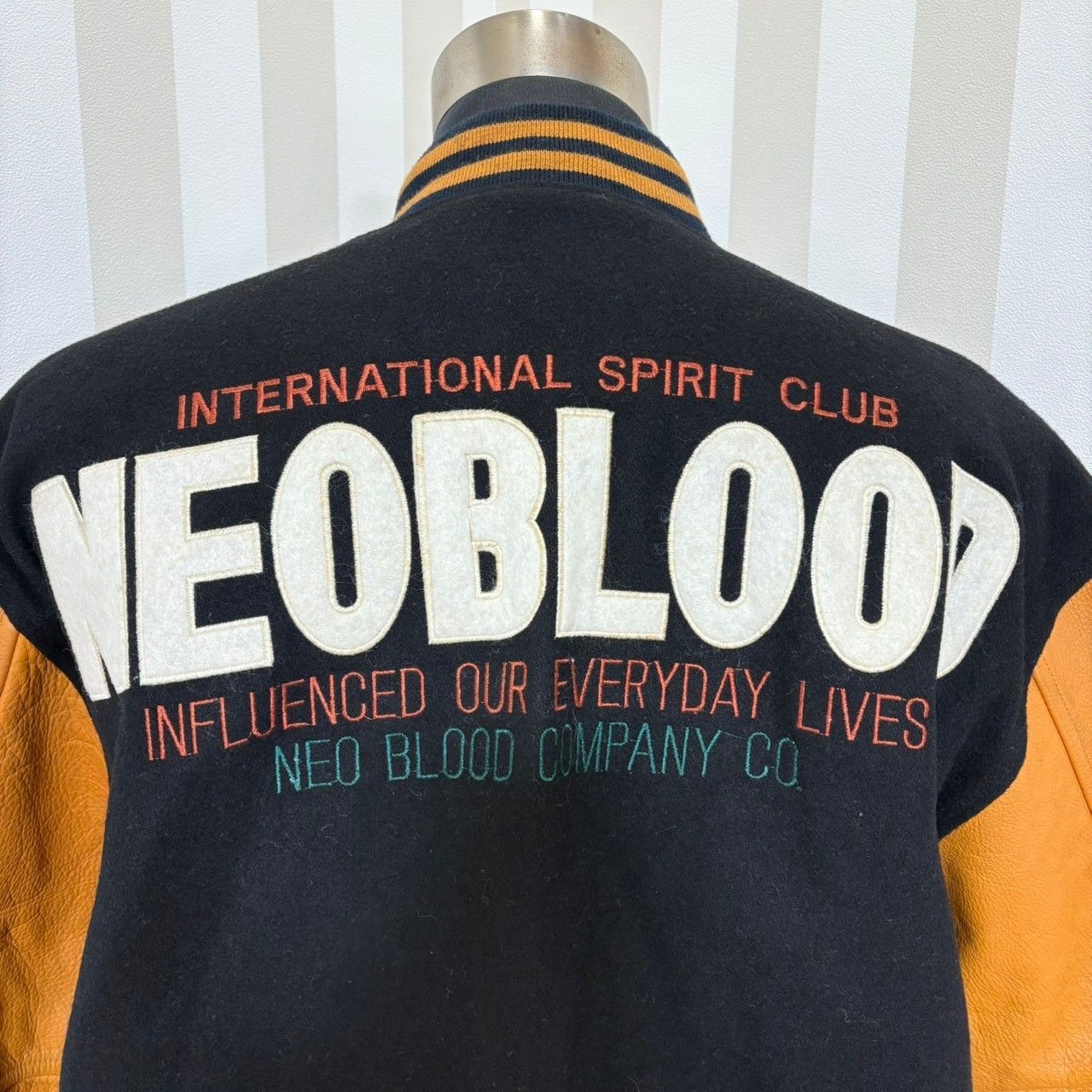 ☆ NEO BLOOD TOKYO ネオブラッドトーキョー スタジャン オレンジ