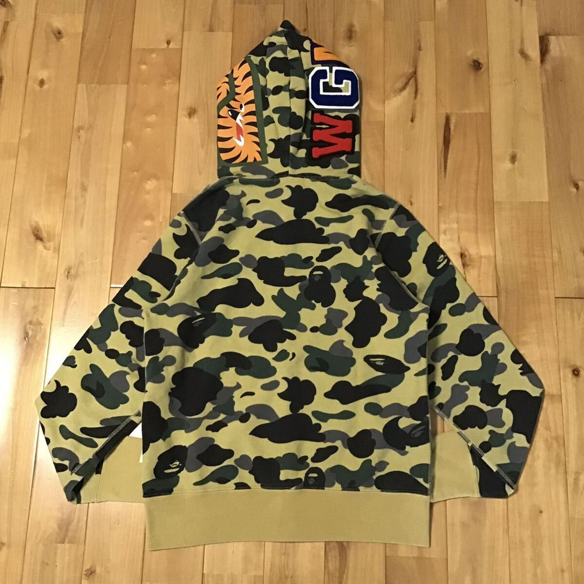 ☆ZOZO限定☆ リフレクターカモ シャーク パーカー Sサイズ BAPE camo