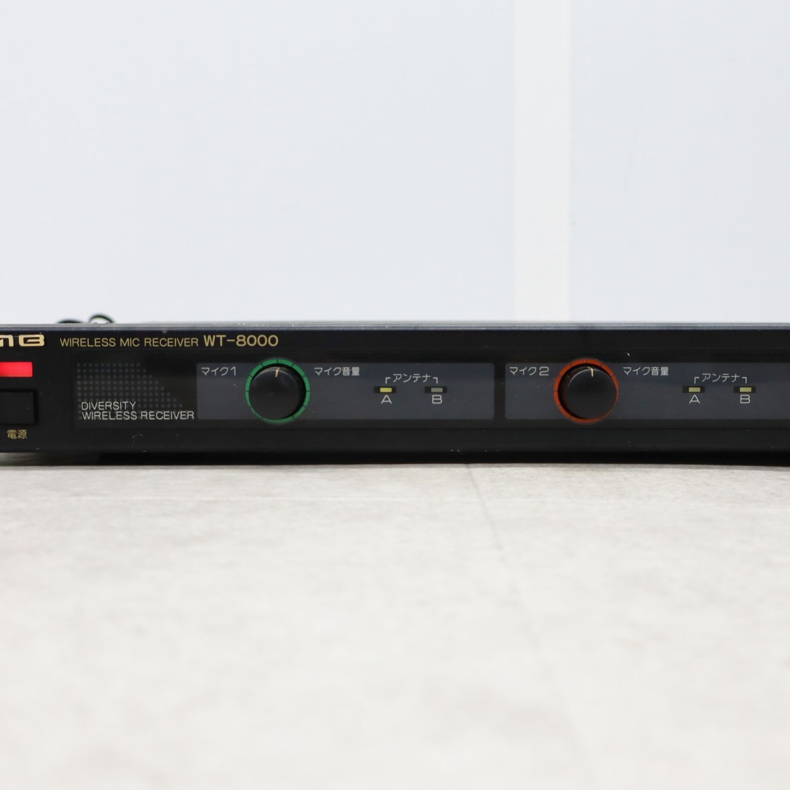 レシーバー　WT8000 　マイクBMBワイヤレスマイクWM-800　2本 カラオケ BMB WT-8000 レシーバー WM-800 ワイヤレスマイク 2本