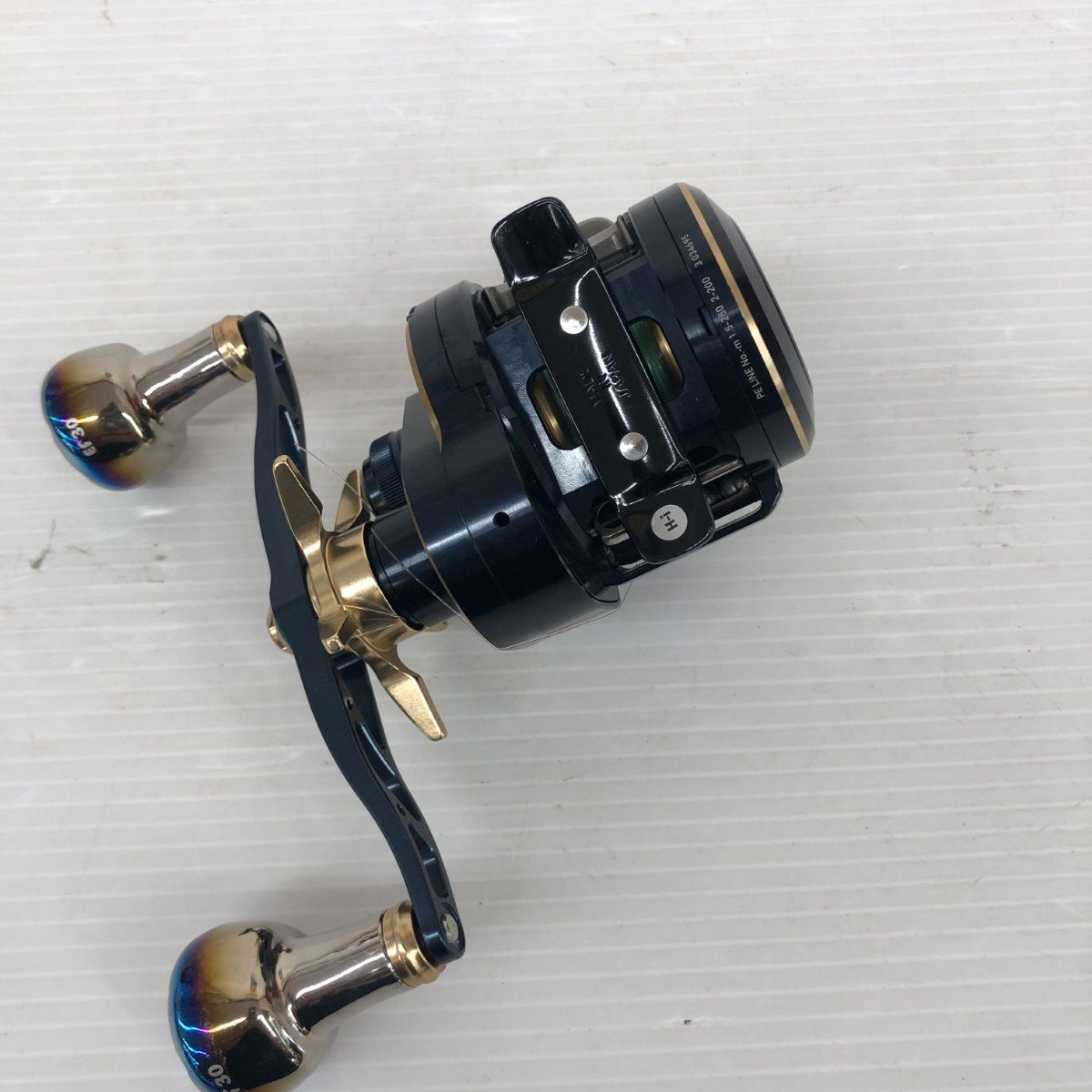 ソルティガIC100L ダイワ ソルティガIC100L-DH リブレハンドル付き