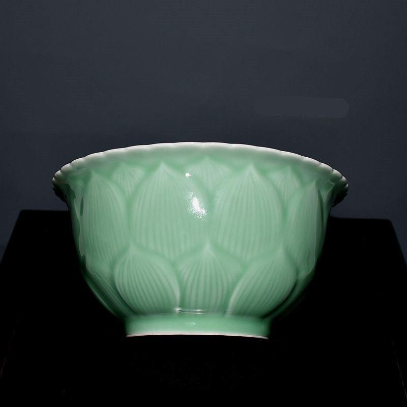 品質のいい 青磁 大号蓮華寿斗碗 美術品 工芸品 装飾品 煎茶道具 青磁茶杯 食器