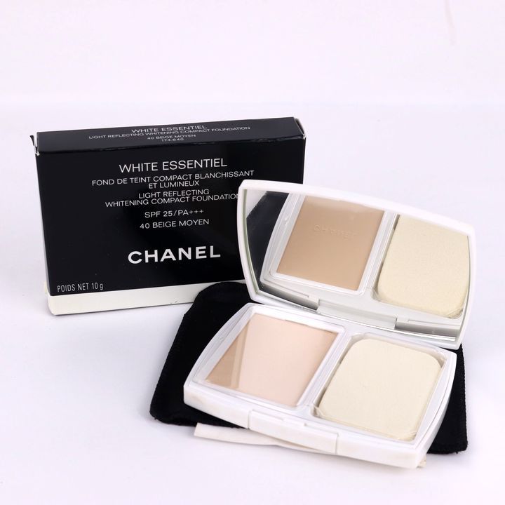 CHANEL - CHANEL プードゥル ユニヴェルセル コンパクト 40