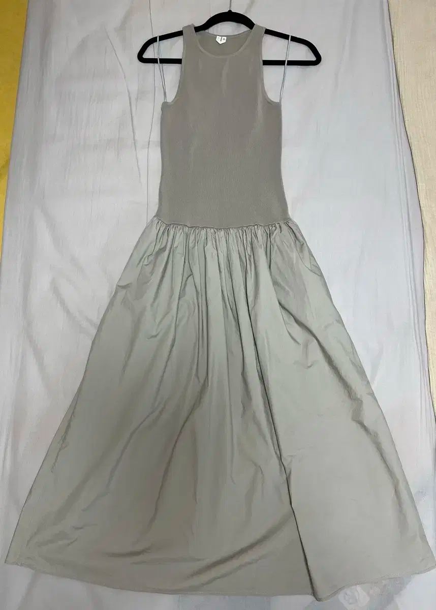 ARKET アーケット ワンピース