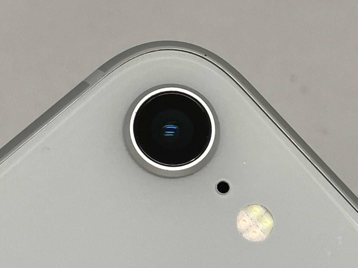 docomo 【SIMロックなし】MQ792J/A iPhone 8 64GB シルバー