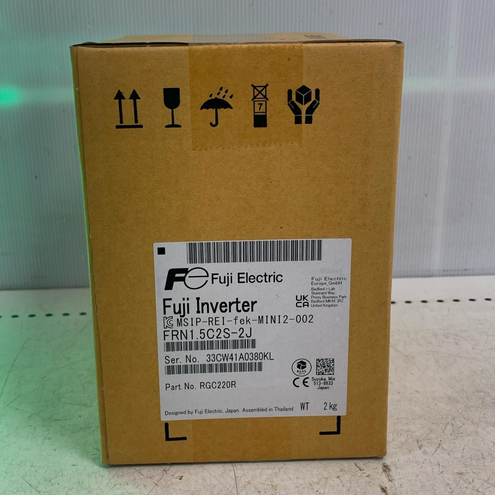 ♭♭富士電機 Fuji Electric Inverter インバータ 未開封品 FRN1.5C2S-2J
