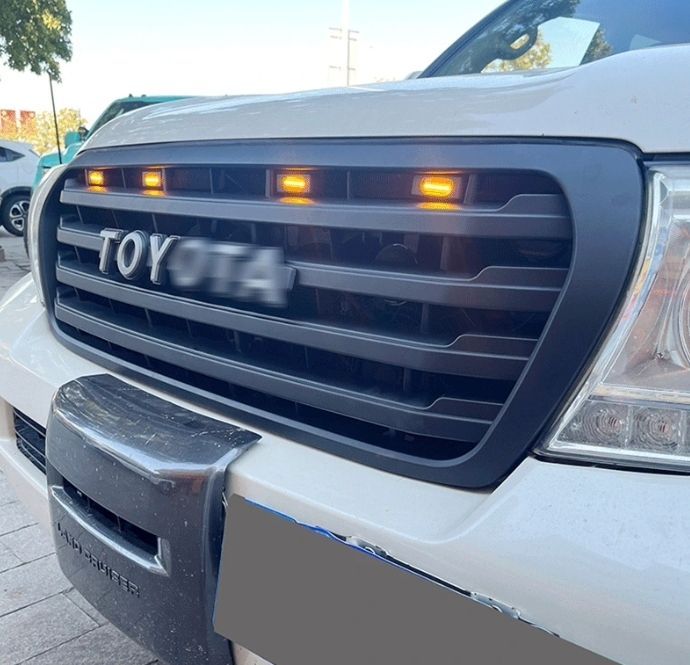フロントガーニッシュ外装カスタム TOYOTAロゴ付き