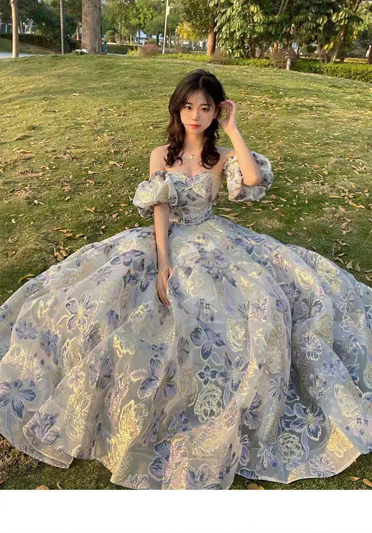 2025 ブルーのプリンセスカラードレス?花柄×キラキラ×ベルスリーブ｜結婚式 前撮り 二次会にもぴったり♪