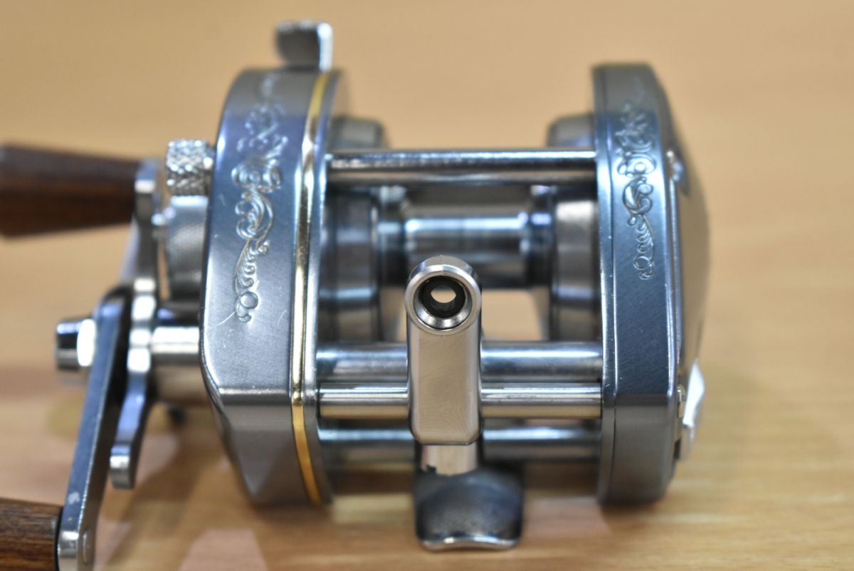 シマノ バンタム 100 EX 右 SHIMANO Bantam ベイトリール バスフィッシング バス釣り ブラックバス 等