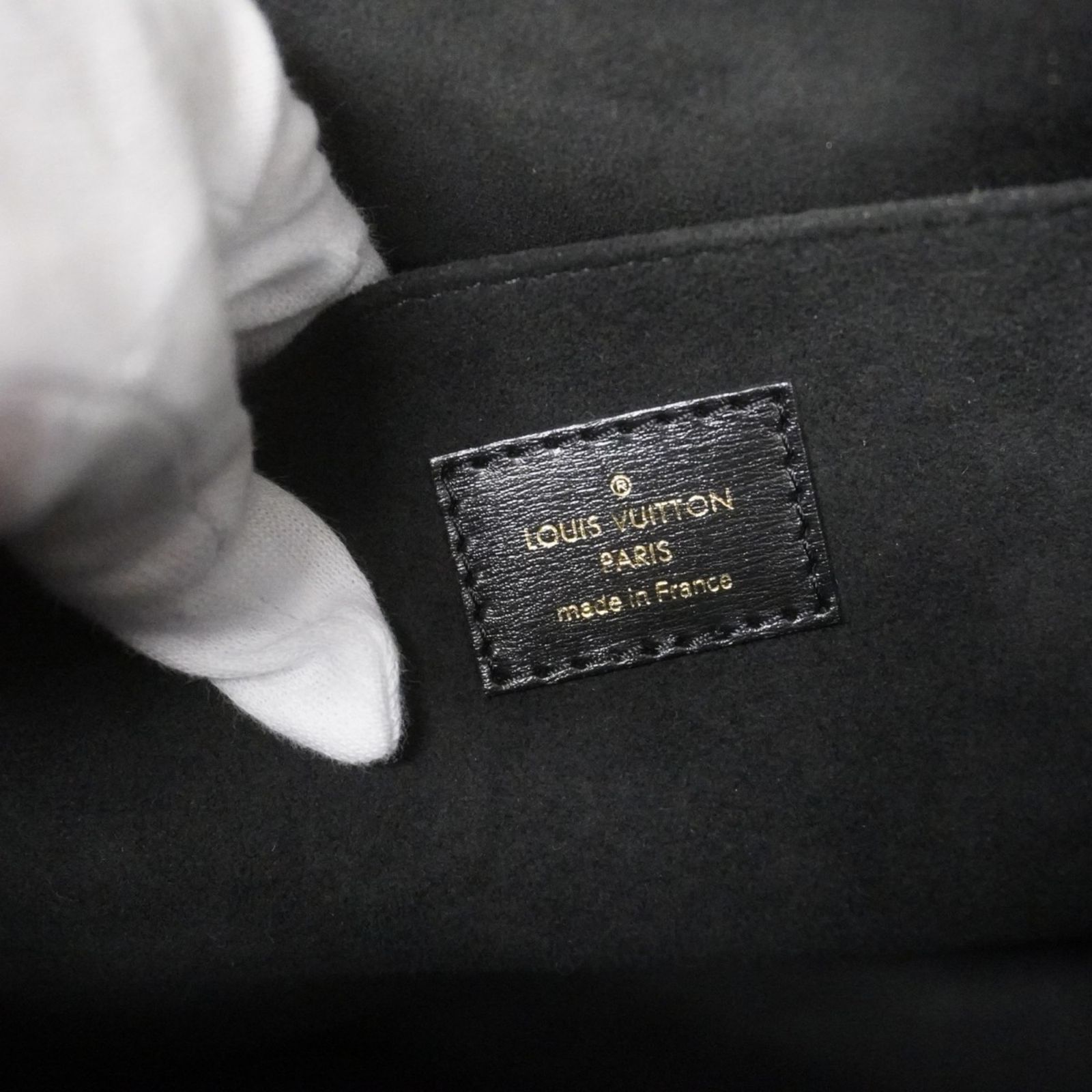 Vuitton ルイ