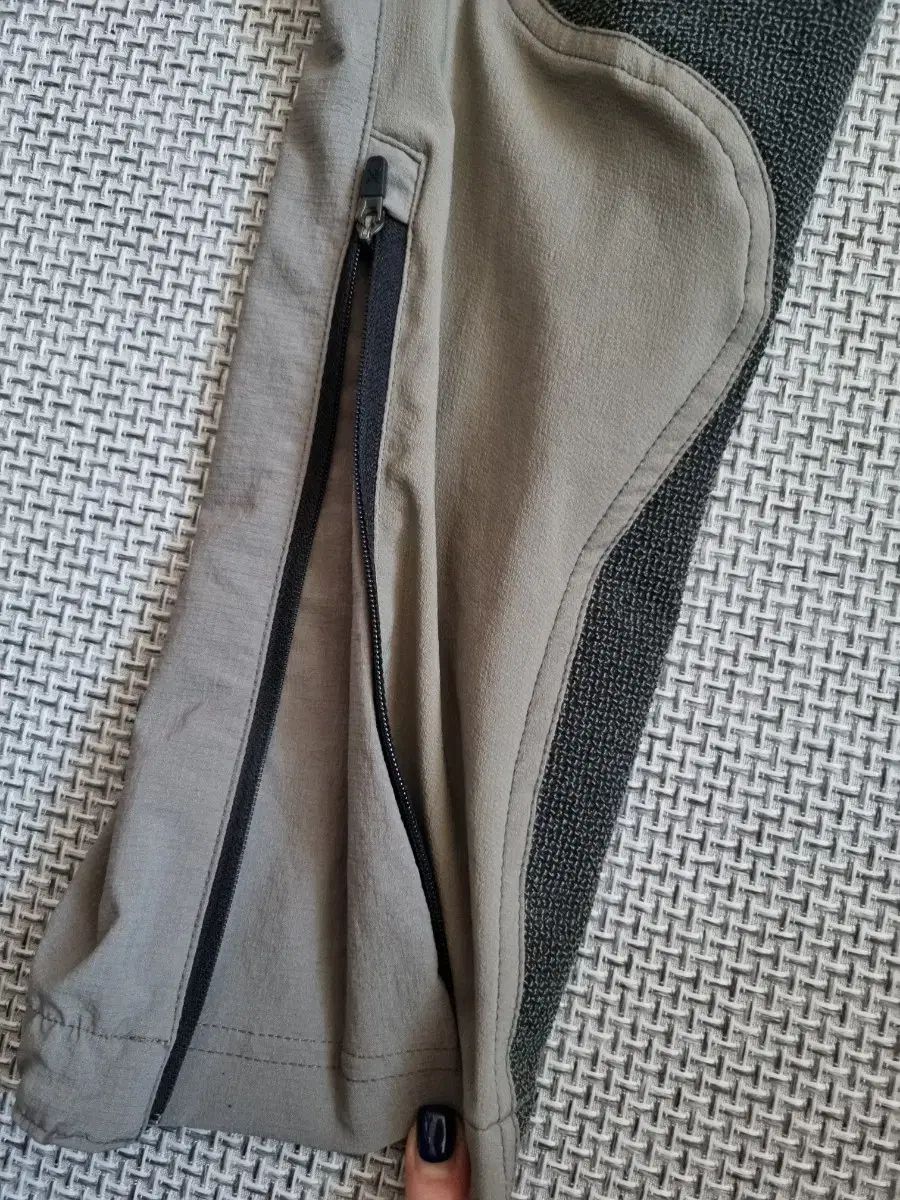 輸入雑貨 MONTURA MONTURA モンチュラ めまい レディース パンツ 最大90％オフ／FINALセール！