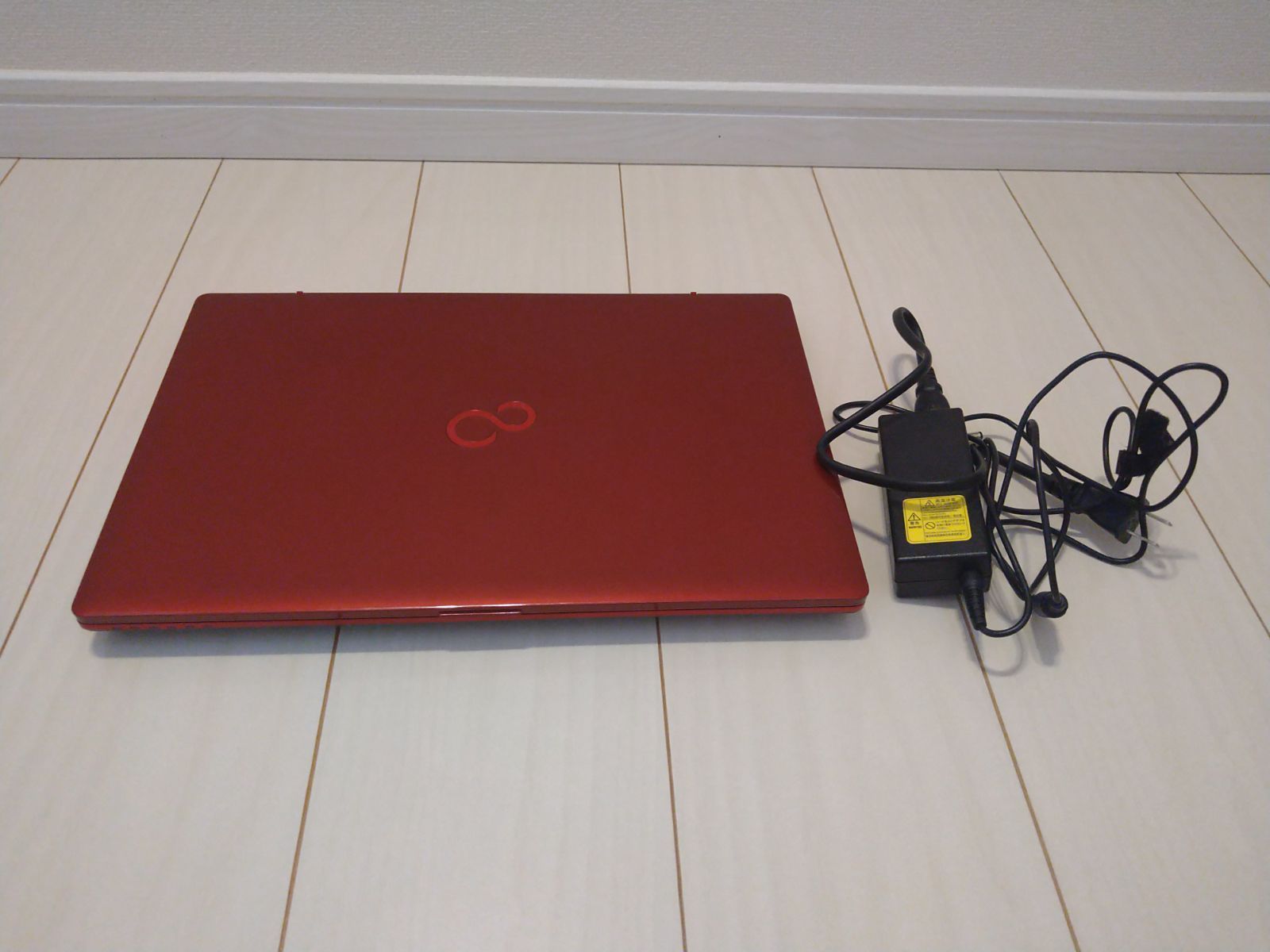 中古パソコン富士通 AH45/B3爆速新品SSD256GB/i3七世代/8gb