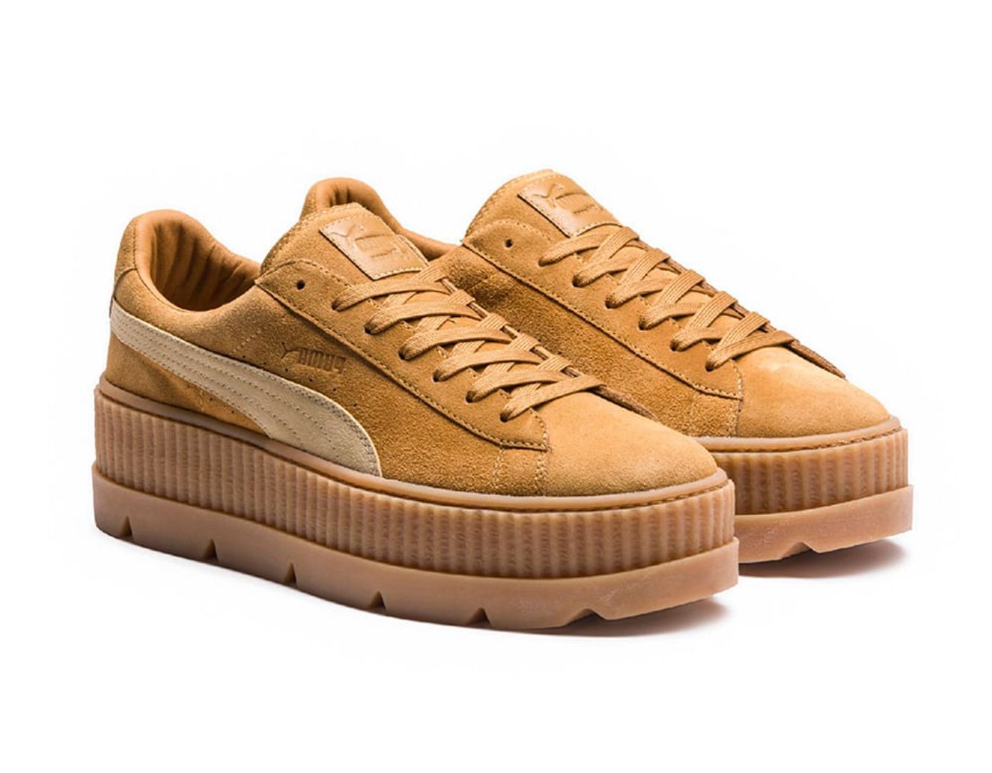 PUMA ×FENTY 厚底スニーカー