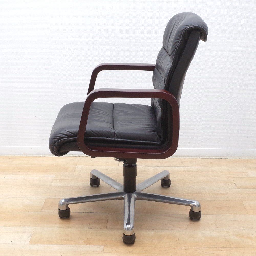 オフィス家具