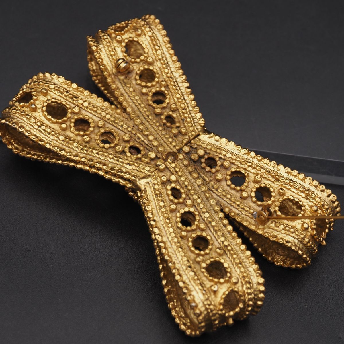 Trifari トリファリ ◇ヴィンテージ TRIFARI(トリファリ) パールと