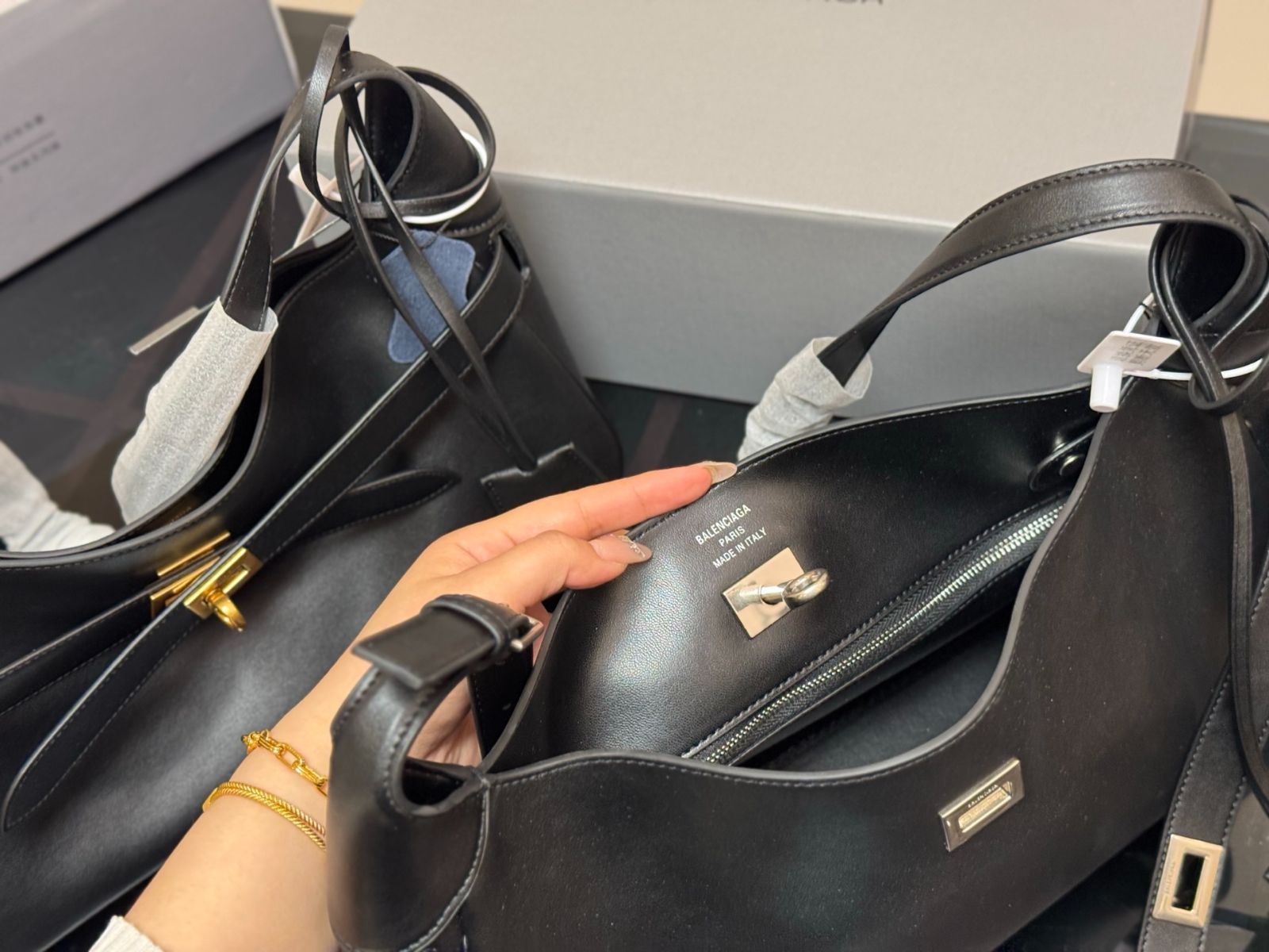 新横型アンダーアームバッグ 34.16cm