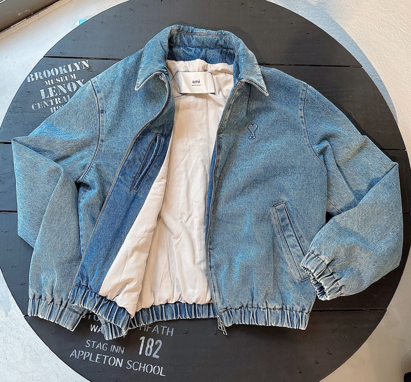 新品】AMI PARIS AMI DE COEUR デニムジップジャケット - メルカリ