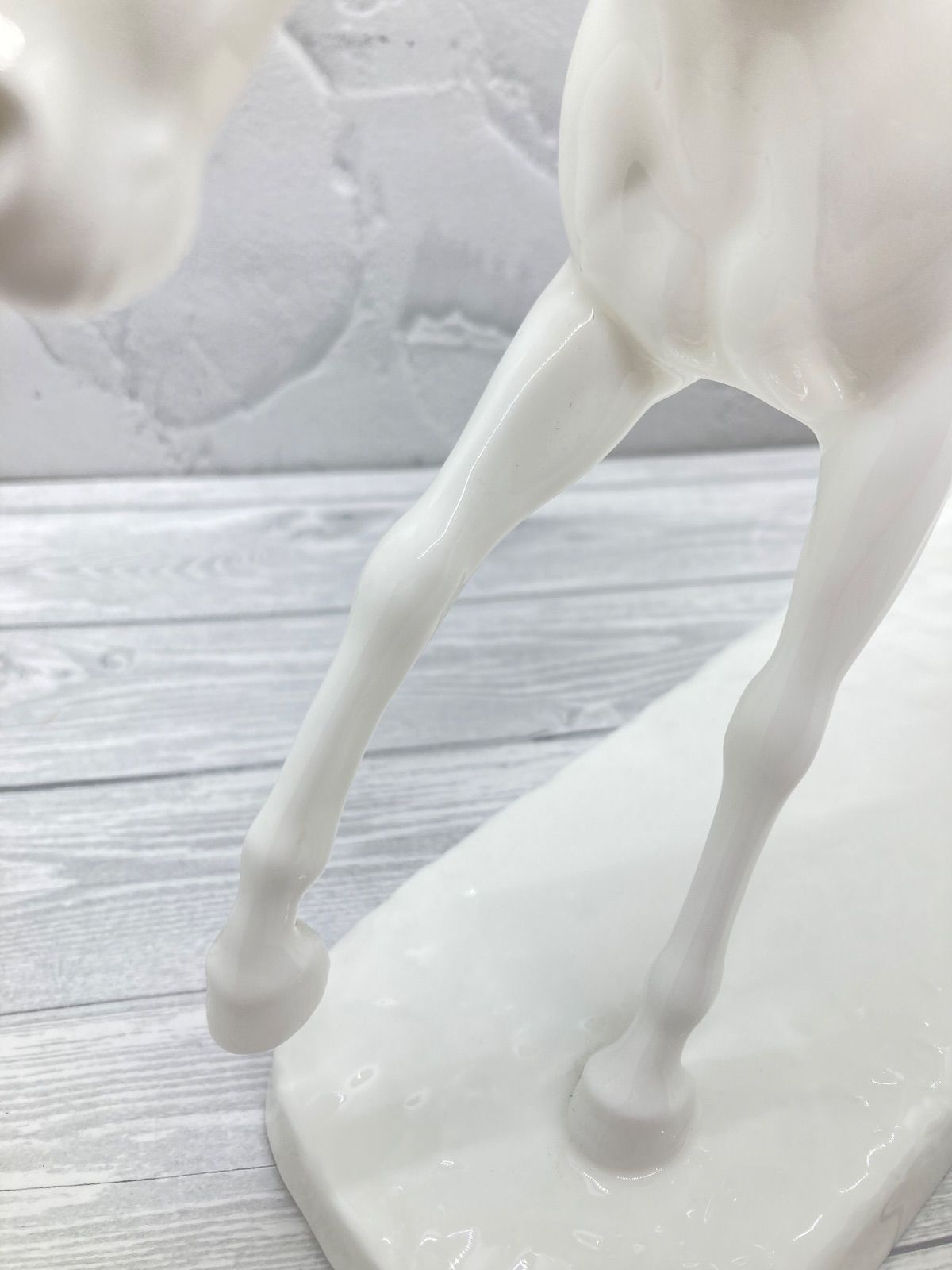 新品】希少品 ノリタケ スタジオコレクション 裸馬 馬 うま 置物