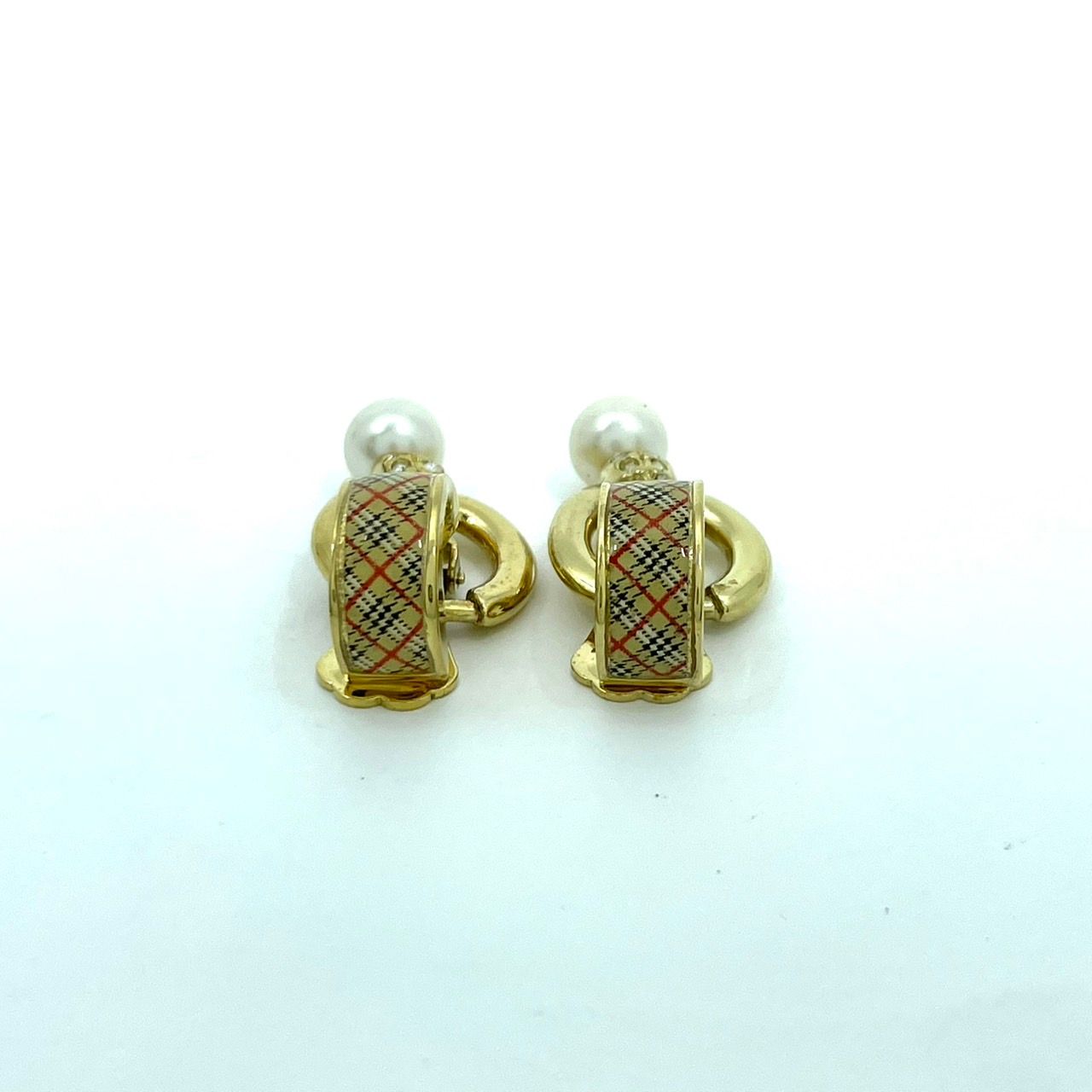 美品 BURBERRY バーバリー ノバチェック イヤリング ゴールド 美品 BURBERRY バーバリー ノバチェック イヤリング ゴールド
