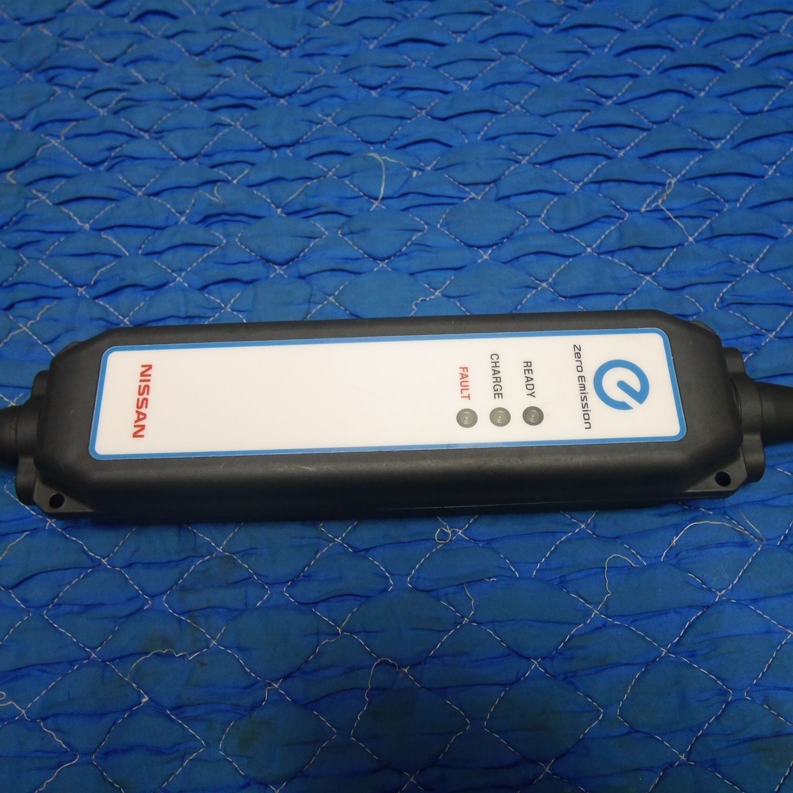 キレイ 日産 リーフ AZE0 ZE0 純正 充電 ケーブル コード No.29690 3NK5E 防雨型 200V 電気 自動車 EV車 FFCRYSTALESIA_COM