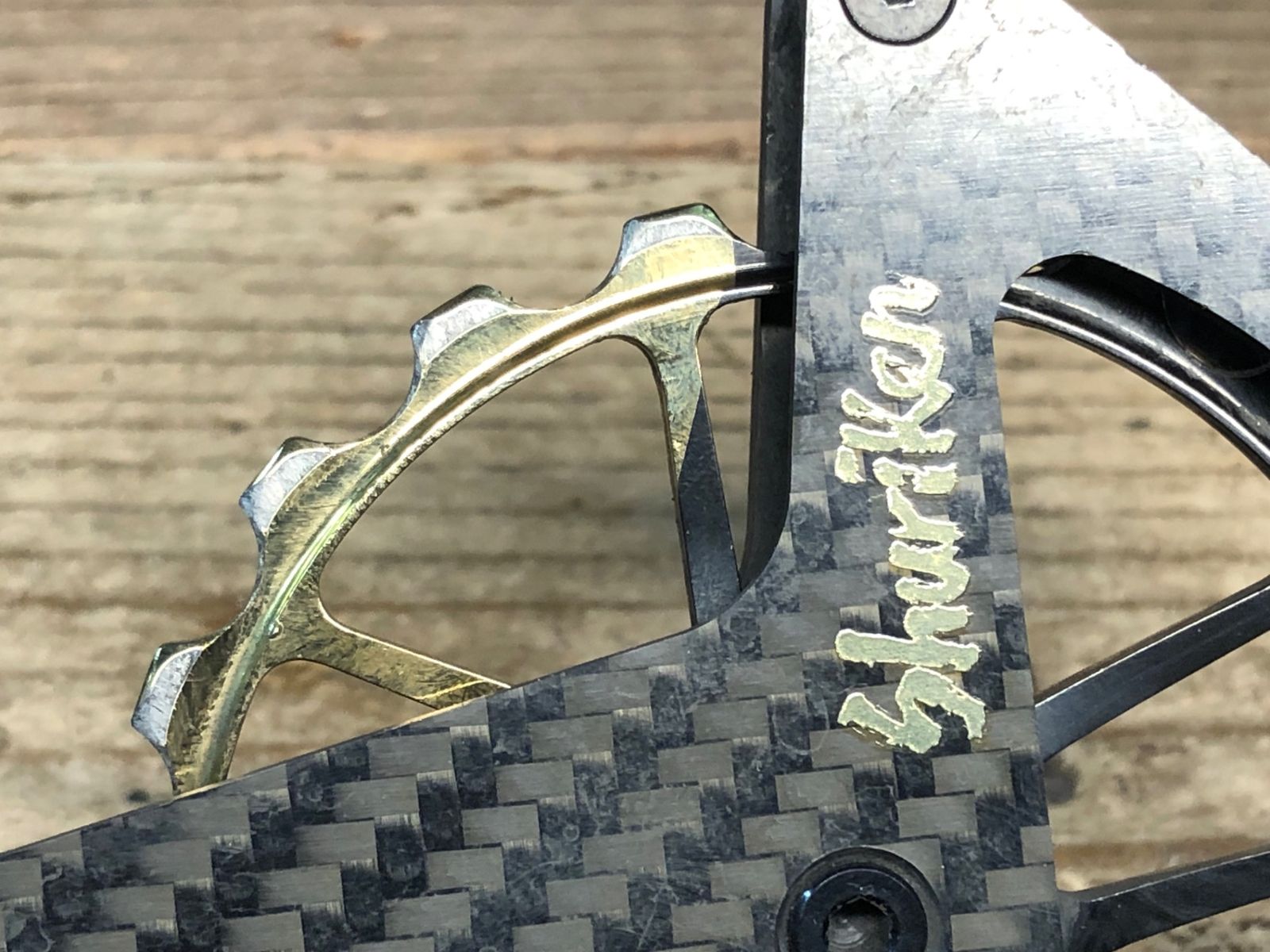 TOKEN シュリケン