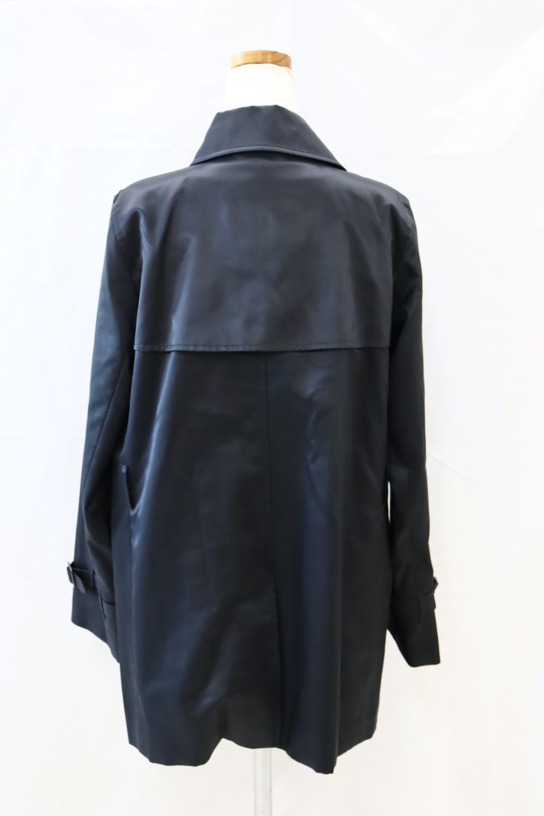 【近年モデル】バーバリーロンドン　トレンチコート　ナイロン　メガノバチェック　黒 近年モデル】バーバリーロンドン トレンチコート ナイロン メガ