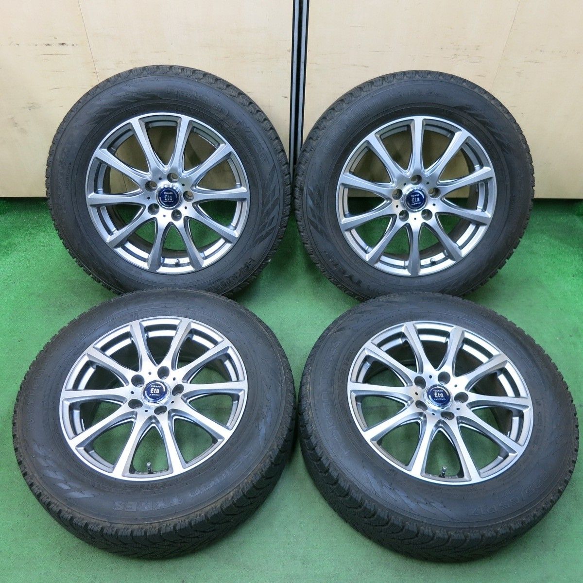 バリ溝！22年！キレイ！ほぼ10分☆スタッドレス 225/65R17 ノキアン 