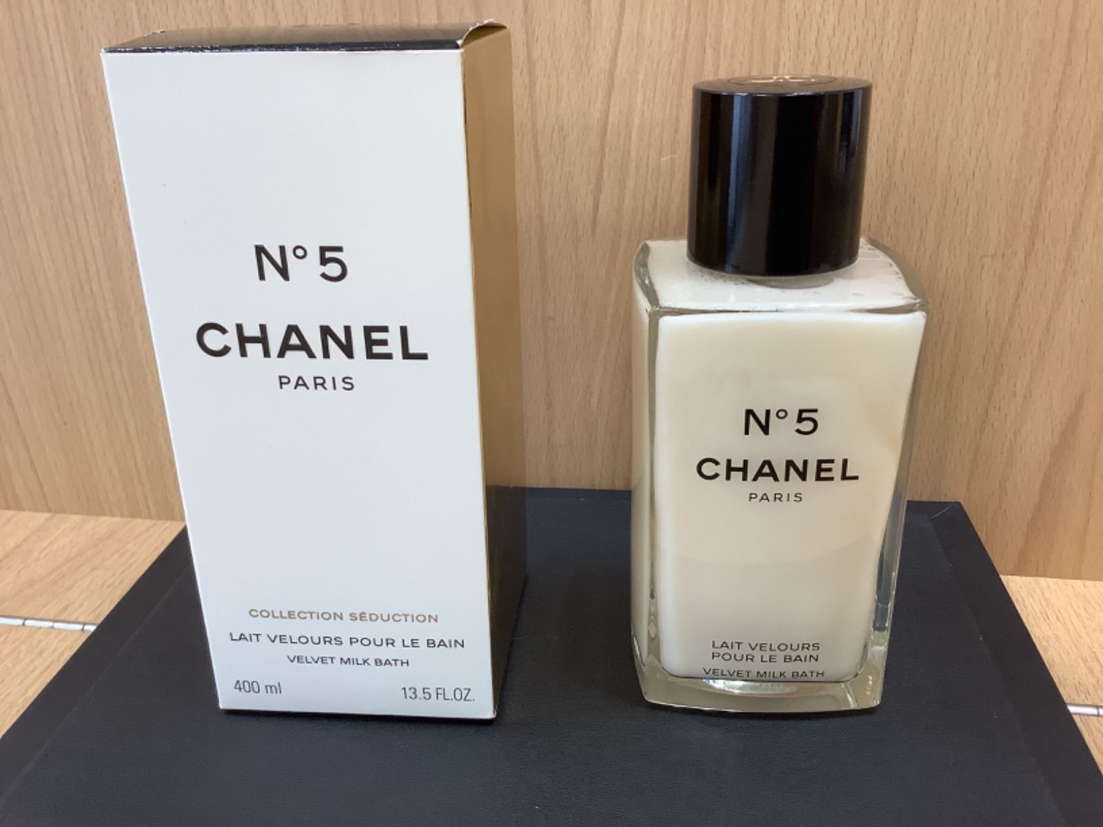 【新品未使用】シャネルNo.5 ミルキーバス　ヴェルヴェットバスミルク　400 CHANEL no.5 ヴェルヴェット バスミルク シャネル 未使用 箱あり