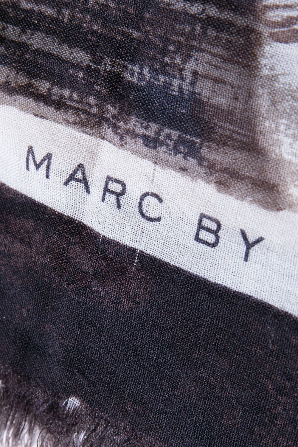 【公式】フジのお歳暮・冬ギフト - WEBカタログ掲載中 大判ストール マークジェイコブス JACOBS MARC 宇宙 メルカリ - 小物