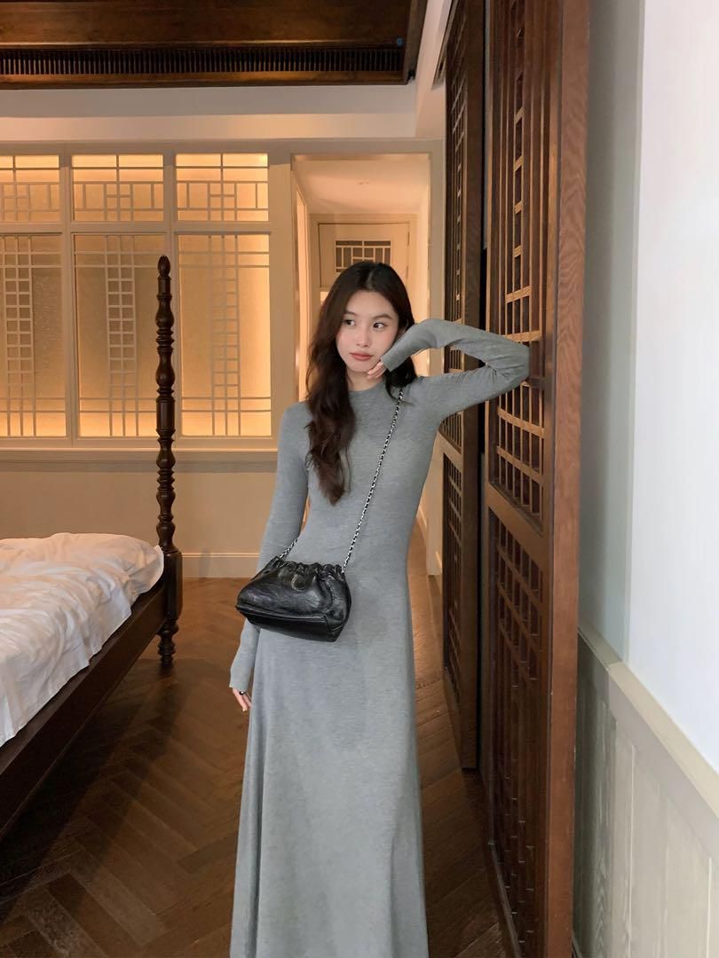 春のお出かけに 上品セクシーワンピース