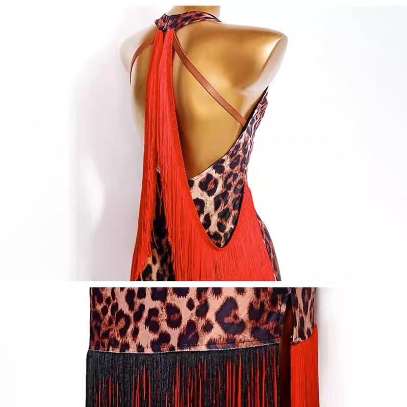 セクシーオープンバック ラテンダンス