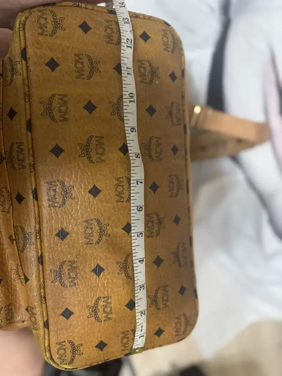 MCM ゴールド レザーバックパック 【公式通販】