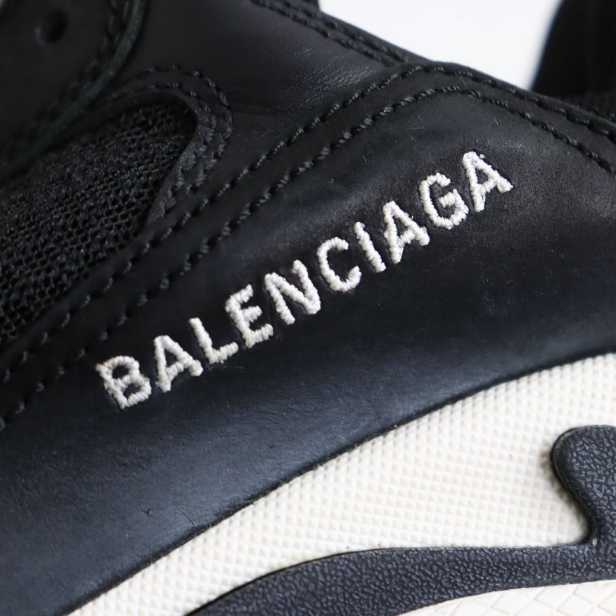 ドンドン見直し】良品○BALENCIAGA バレンシアガ トリプルS 533882