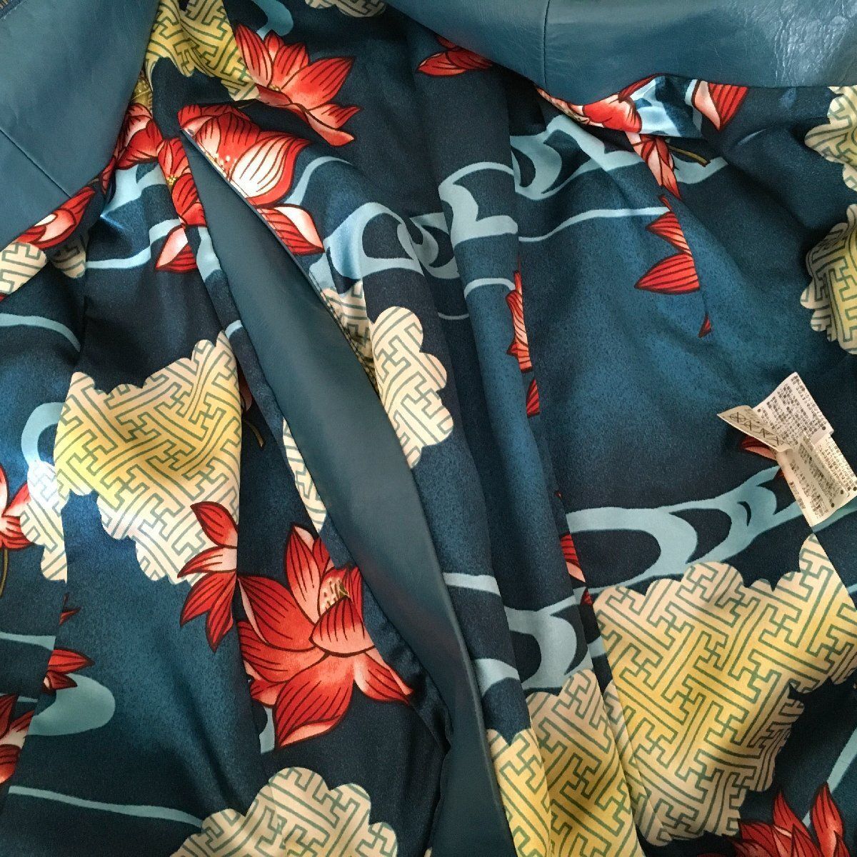 VIVIENNE TAMヴィヴィアンタム 裏地柄 牛革 レザー ロング コート0