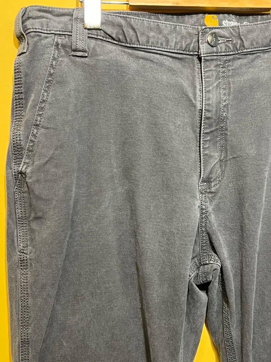 ストレートフィット