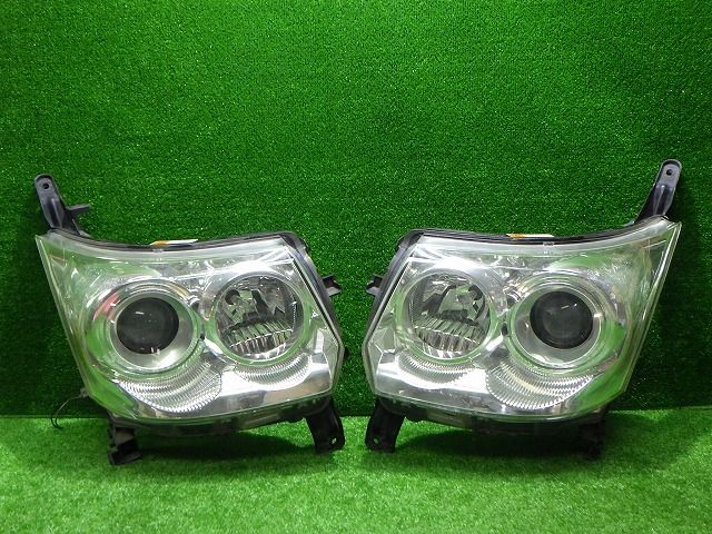 ムーヴカスタム　ヘッドライト　左右　HID　L175S　L185S　後期　100-51990　ダイハツ　バラスト付　250918019