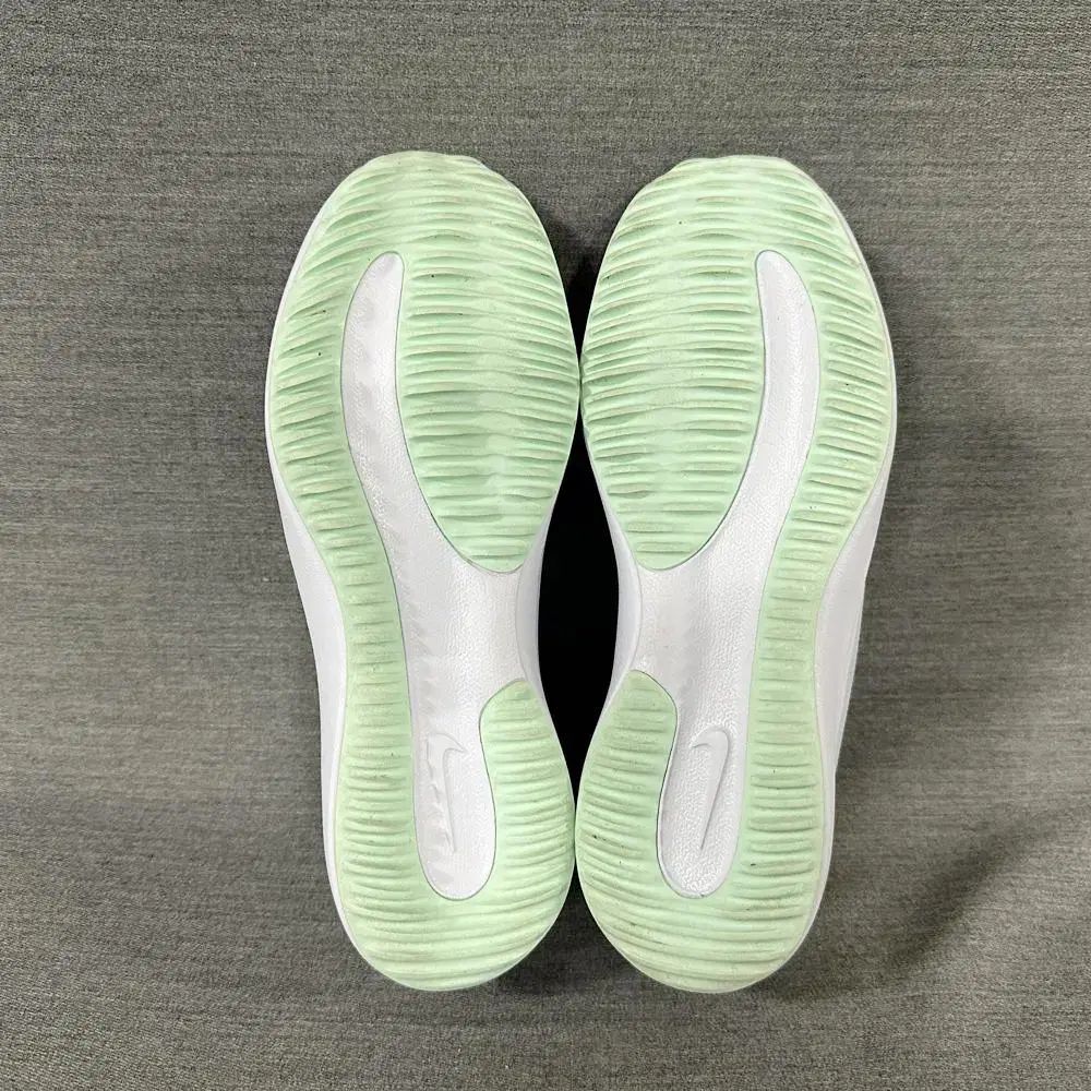 ナイキ サマーライト