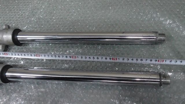 フロントフォーク