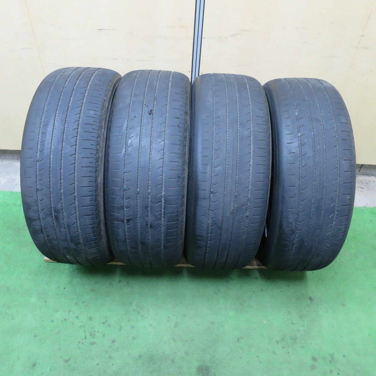 三菱　デリカD5 純正ホイール　タイヤセット　ヨコハマ　ice ガード　G075 225-55-18  デリカD5 純正ホイールタイヤセット 225⁄55R18 GEOLANDAR キレイ☆三菱