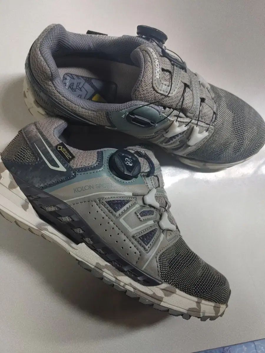 KOLON トレッキングシューズ 235