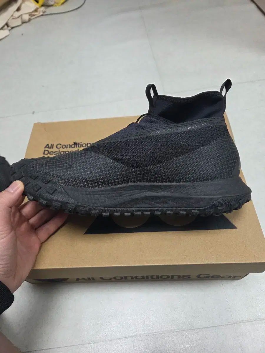 【驚きの低価格】 ナイキ ACG マウンテン フライ ゴアテックス 290 最安値に挑戦。