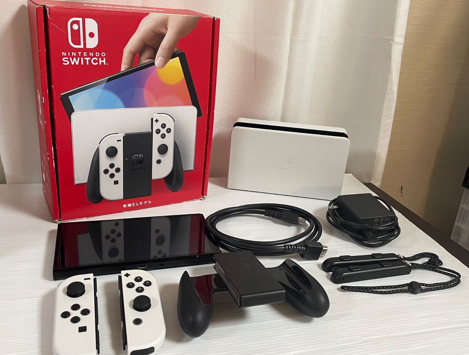 Nintendo Switch（有機ELモデル）ホワイト Joy-Con(L) (R) 中古