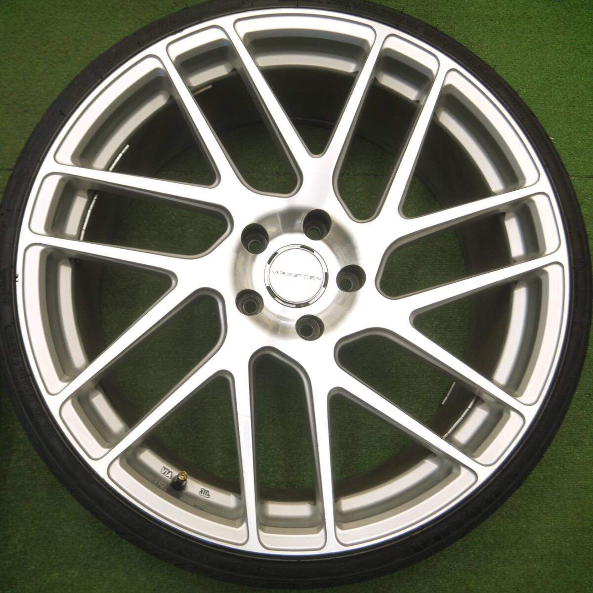 225|35R20 マックストレック