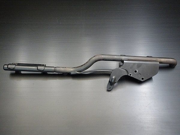 マフラーステー