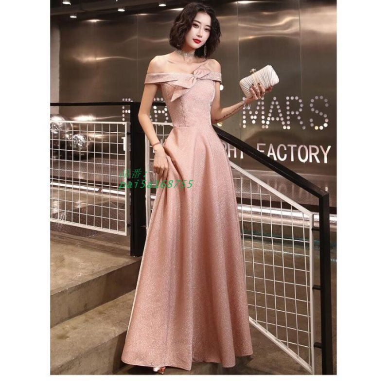 結婚式ドレス 成人式