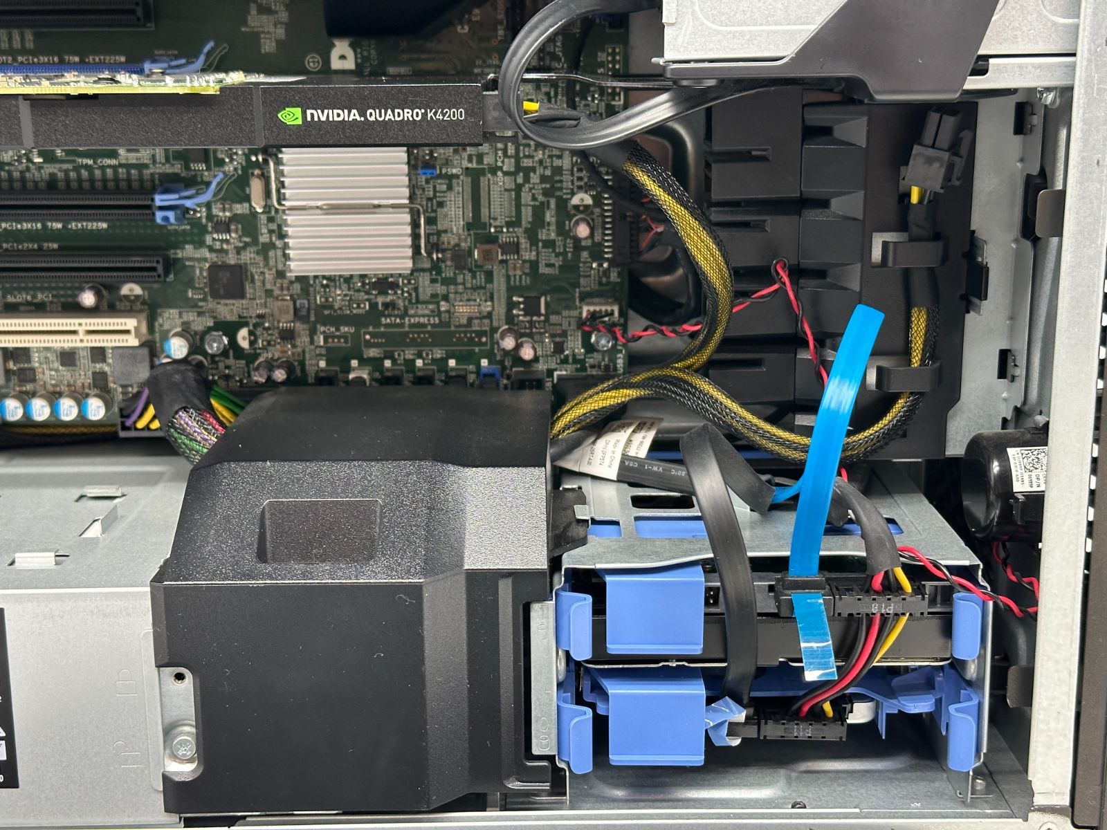 クリエーター用PC 抱き締め Z4 G4 W-2133 Quadro K4200 SSD
