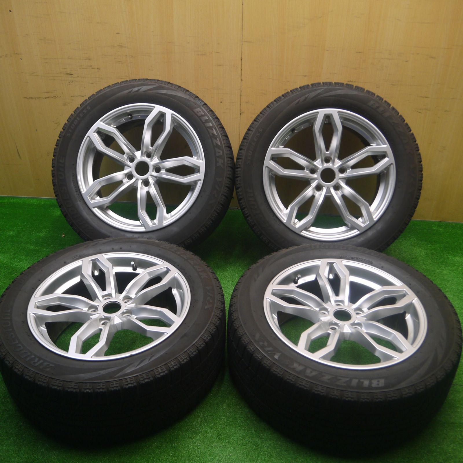 *送料無料* キレイBMW 等 AGA TAS 225/55R17 スタッドレス ブリヂストン ブリザック VRX 17インチ PCD112/5H4083002Hス