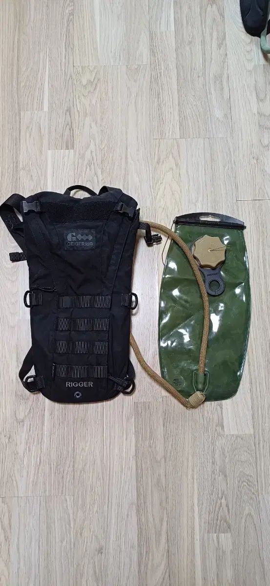 GEIGER RIGGER ハイドレーション パック ブラック