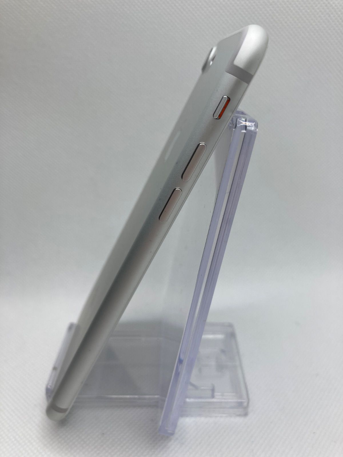 ☆iPhone7 (中古品) ☆ ジャンク SIMロック解除済み 32GB 1241