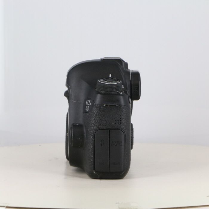 ☆極上品☆《ショット数38,352回 》キヤノン Canon EOS 6D ボディ ☆極上品☆《ショット数38,352回 》キヤノン Canon EOS 6D ボディ