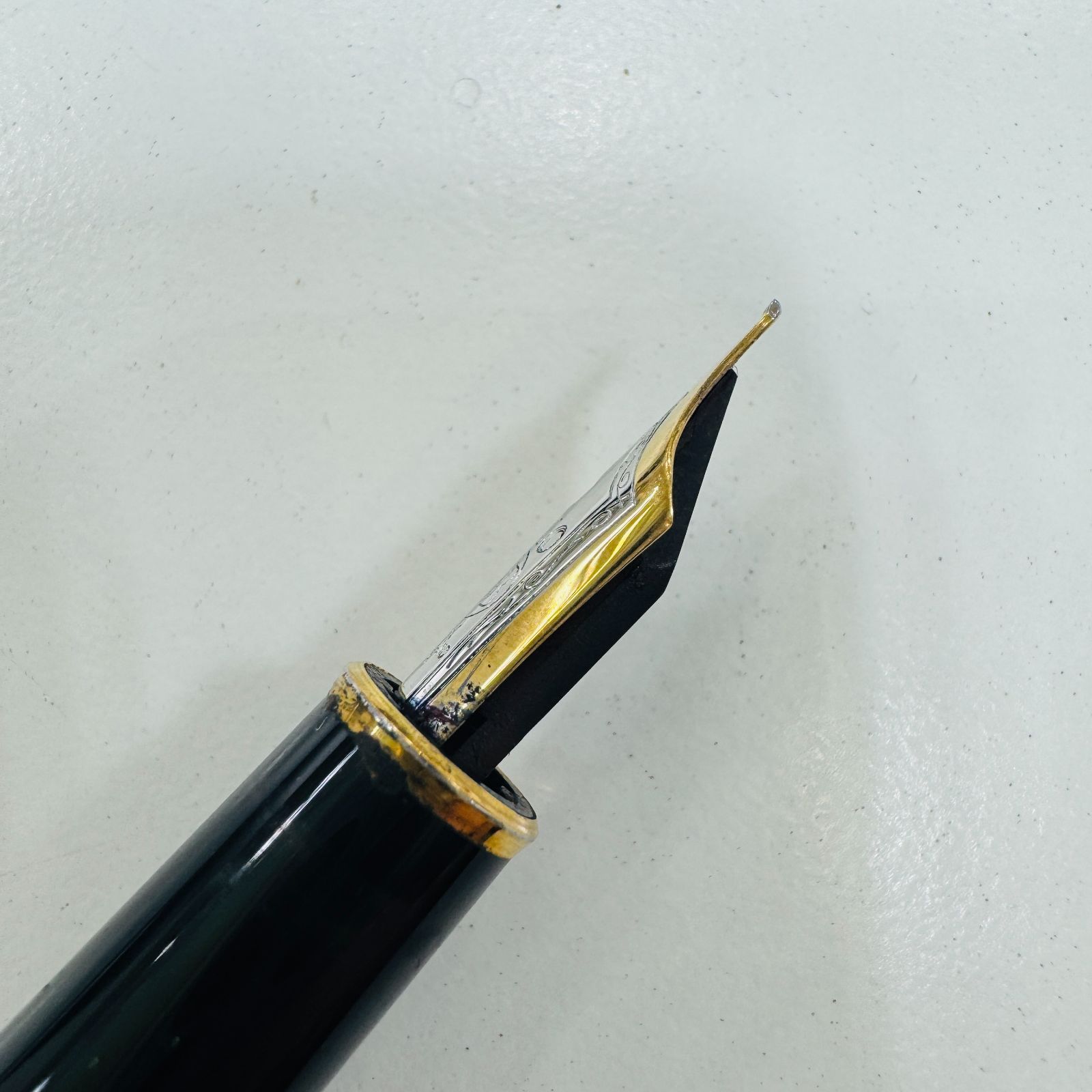 モンブラン　万年筆  ペン先:14k   未使用 MONTBLANC (モンブラン) 万年筆 ブラック ペン先14K